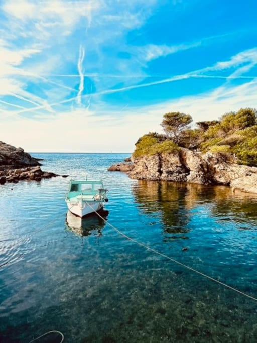 Appartamento Escapade Au Coeur De Sanary Esterno foto